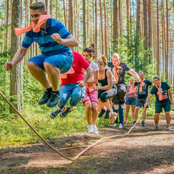 Игра командная "Мега прыгалка"